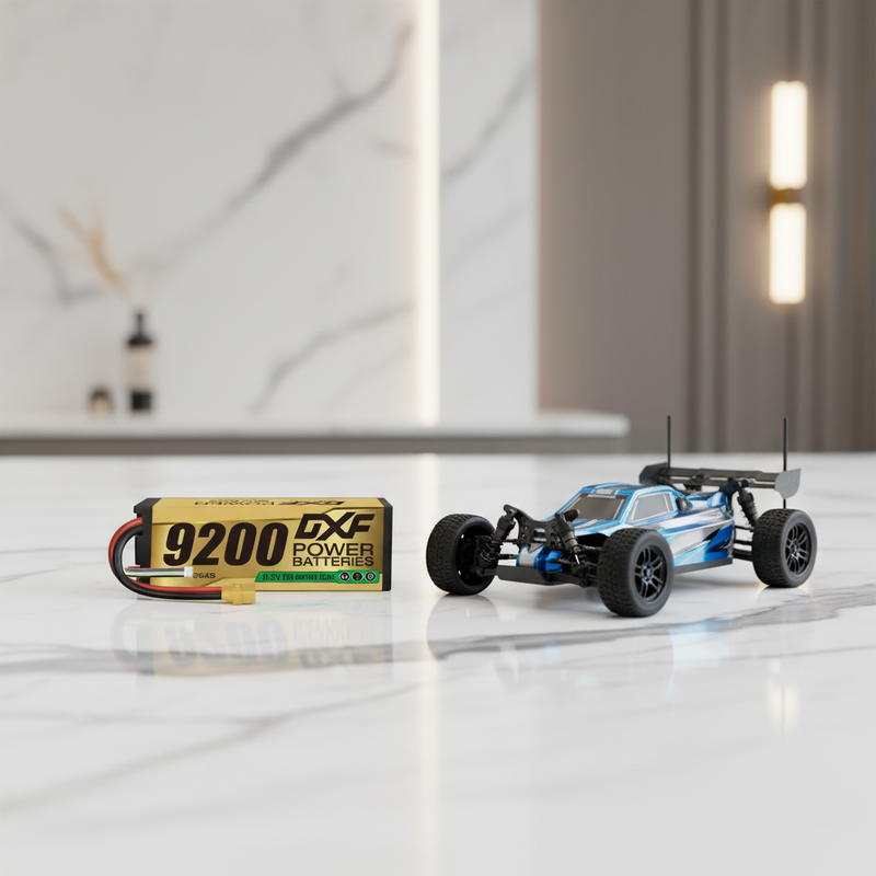 白色大理石与1/8 RC赛车