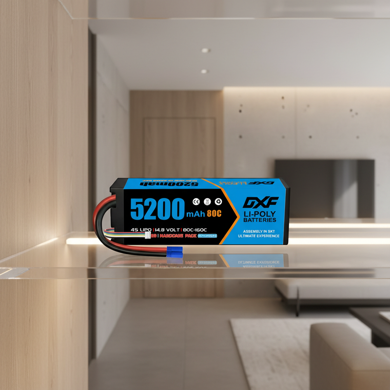 8. 现代玻璃架陈列