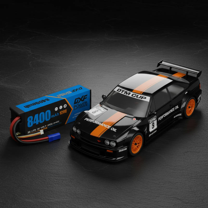 深色板岩背景与经典房车